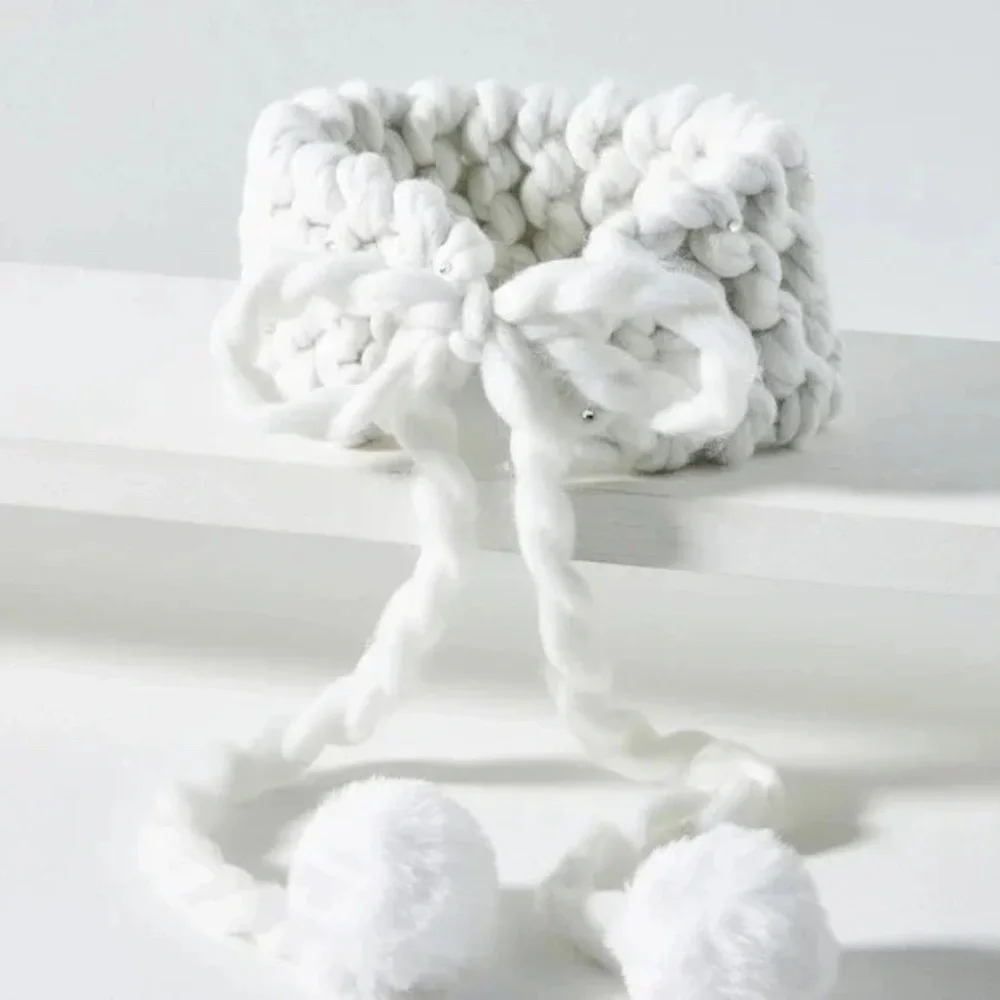 NWT Anthropologie White Chunky Ear Warmer